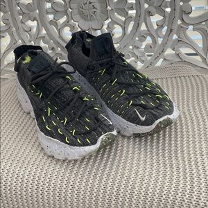 Nike Space Hippie 04 Sz 7 sneakers EUC
